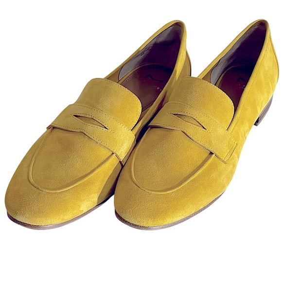 MARC FISHER LTD YELLOW SUEDE CHANGE  LOAFERS SZ 9 MED NWOT - Picture 1 of 12